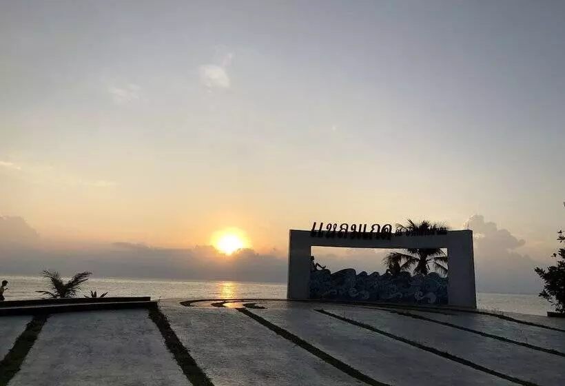 ホテル Imsook Resort