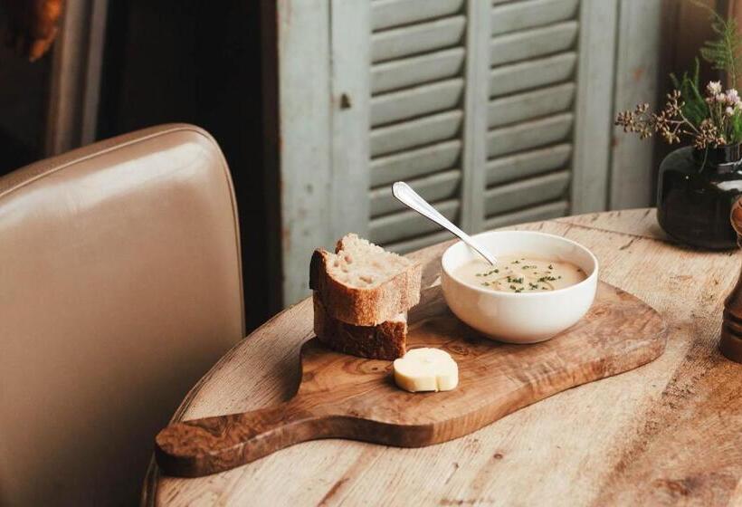 فندق The Five Bells Inn