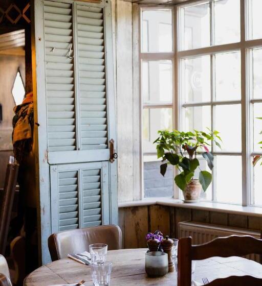 فندق The Five Bells Inn