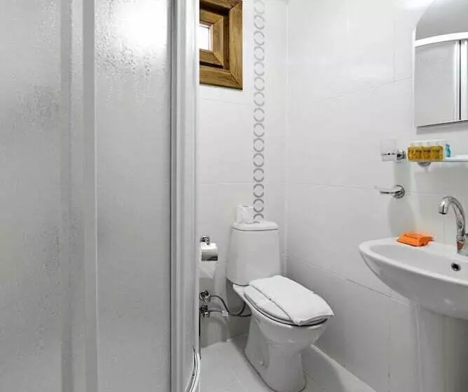 Karinna Forest Houses