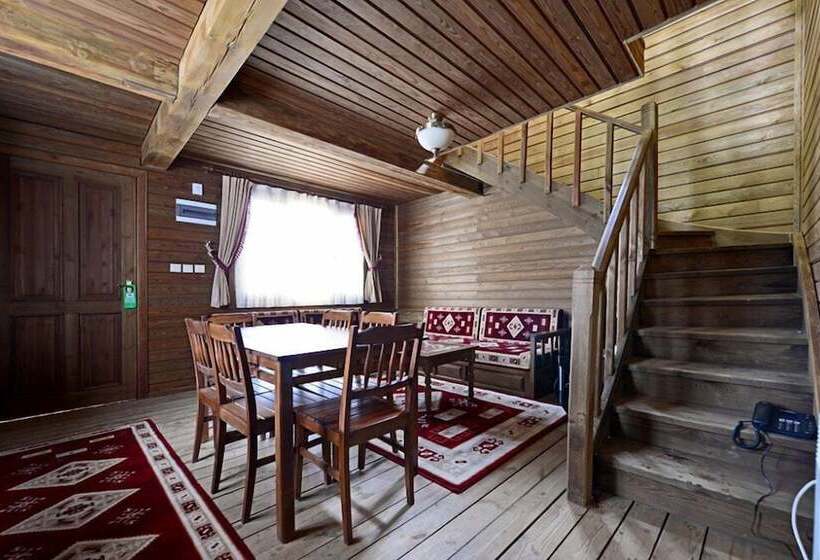 Karinna Forest Houses