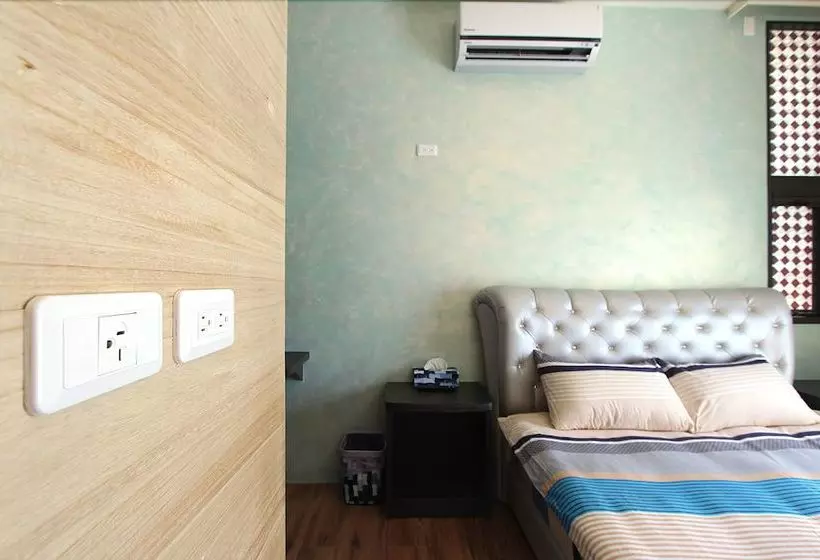 پانسیون True Love Elevator B&b