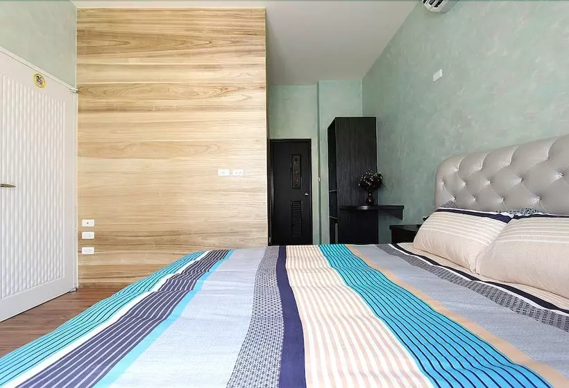 پانسیون True Love Elevator B&b