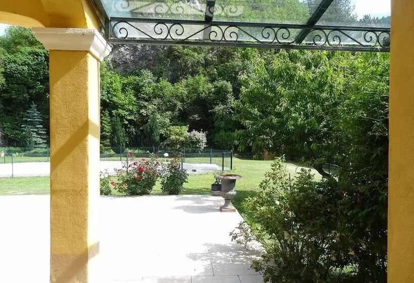 Majatalo Villa Mistral
