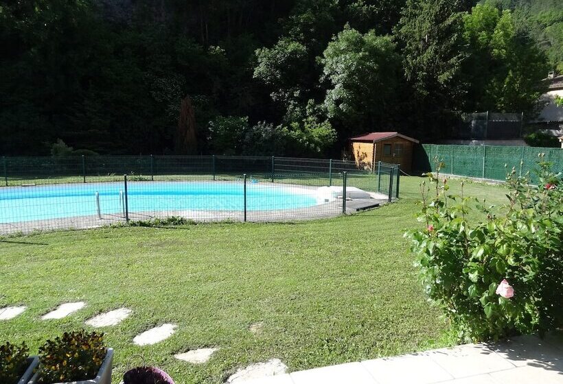 پانسیون Villa Mistral