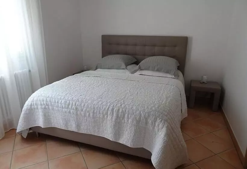 Majatalo Villa Mistral