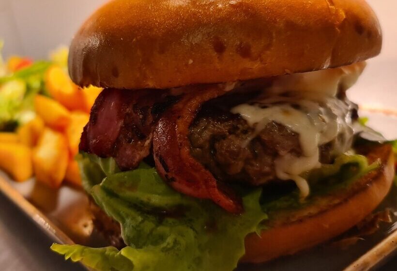 The Lamb And Flag Inn