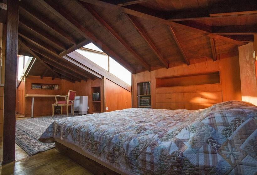 تختخواب و صبحانه Altin Cesmeli Konak