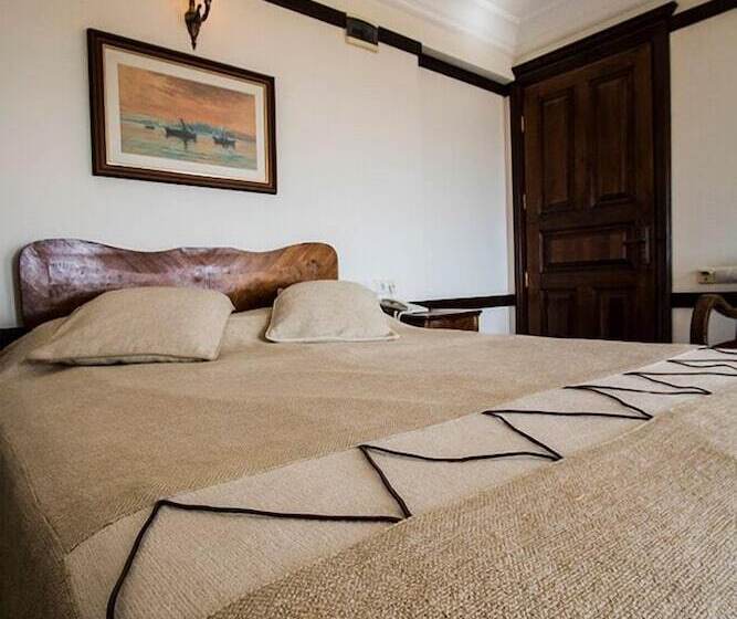 تختخواب و صبحانه Altin Cesmeli Konak