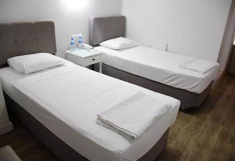 Burhaniye Merkez Otel
