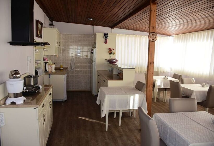 Burhaniye Merkez Otel