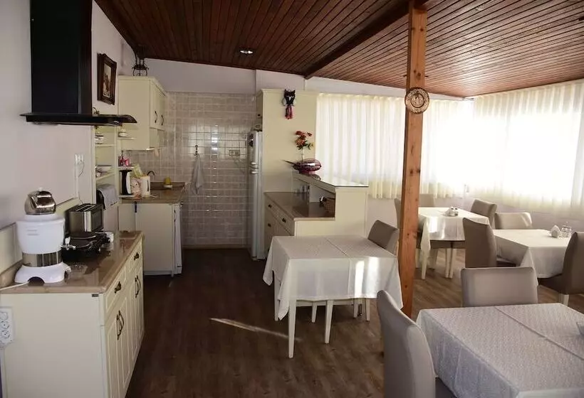 Burhaniye Merkez Otel