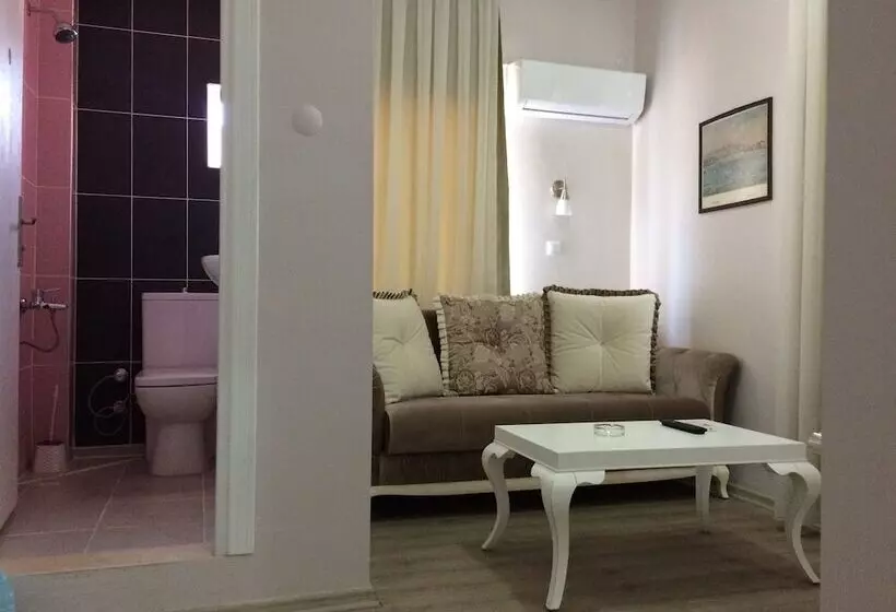 Burhaniye Merkez Otel