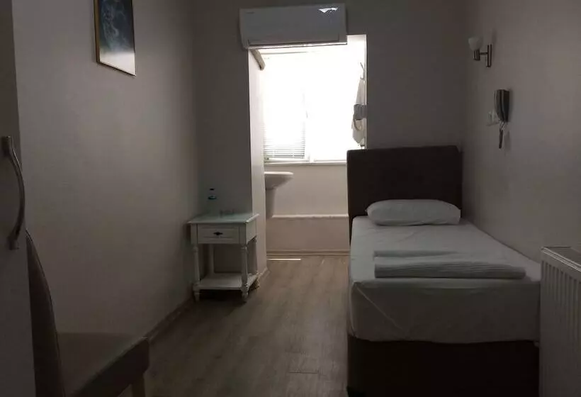 Burhaniye Merkez Otel