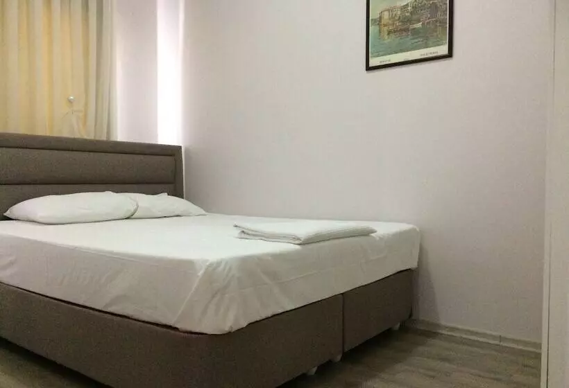 Burhaniye Merkez Otel