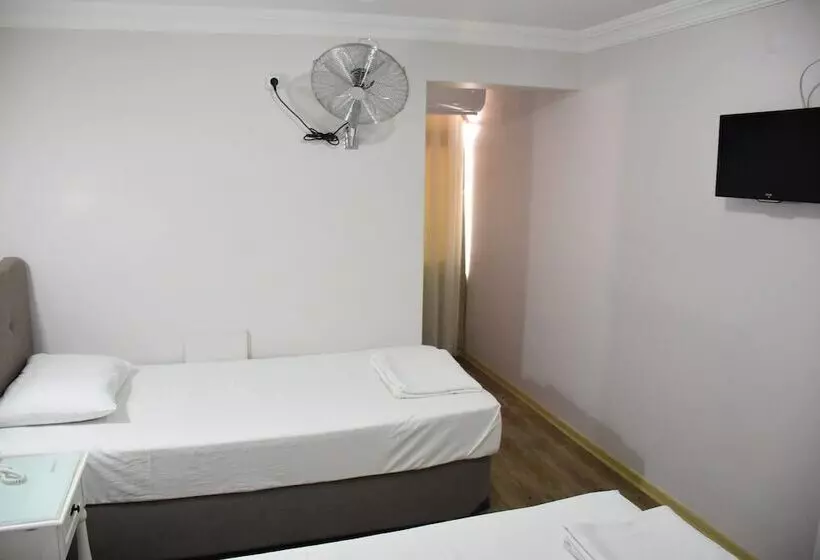 Burhaniye Merkez Otel