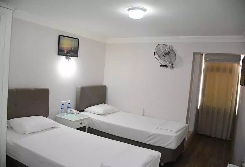 Burhaniye Merkez Otel