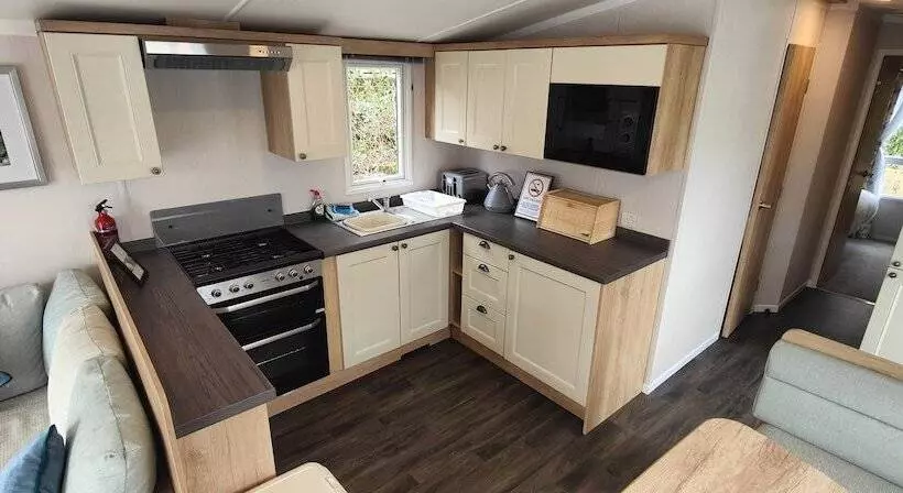 Hotelli Aberdunant Caravans Direct