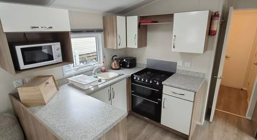 Hotelli Aberdunant Caravans Direct