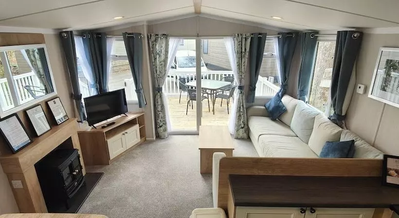 Hotelli Aberdunant Caravans Direct