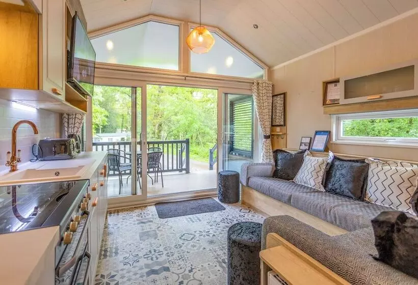 Hotelli Aberdunant Caravans Direct