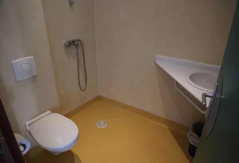 ホテル Espace Montcalm