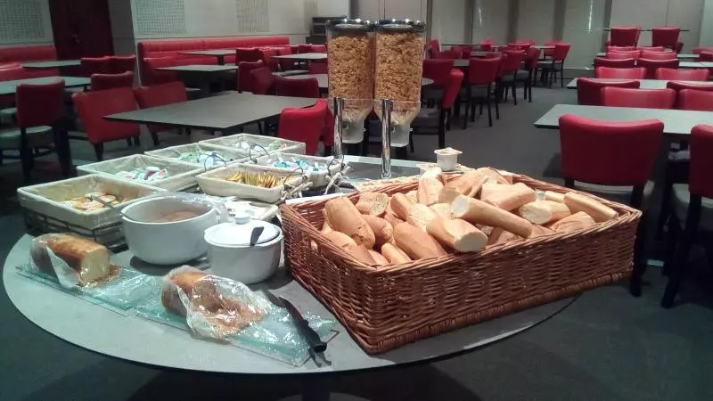 ホテル Espace Montcalm