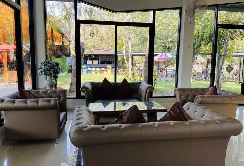 ホテル Namthong Nan