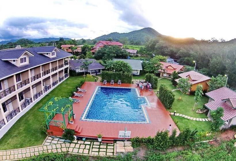 בית מלון כפרי Palazzo Pavone Gallery & Resort