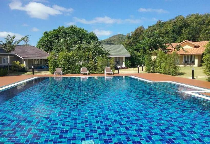 בית מלון כפרי Palazzo Pavone Gallery & Resort