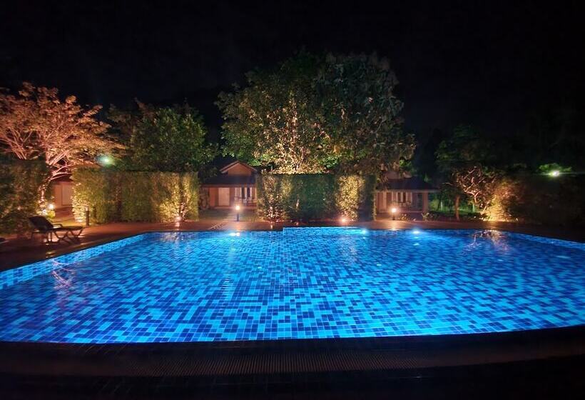 בית מלון כפרי Palazzo Pavone Gallery & Resort