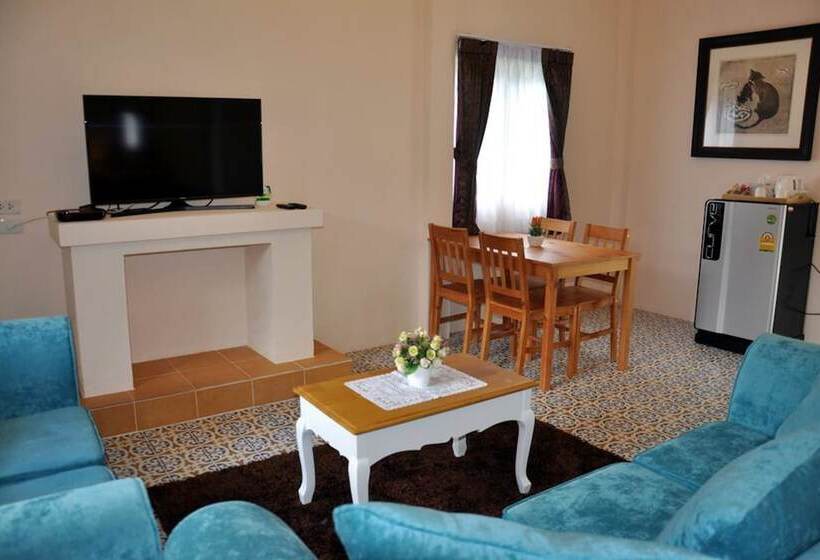 בית מלון כפרי Palazzo Pavone Gallery & Resort