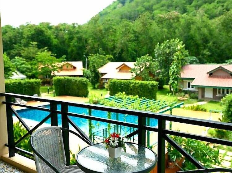 בית מלון כפרי Palazzo Pavone Gallery & Resort