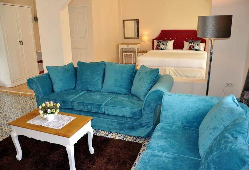 בית מלון כפרי Palazzo Pavone Gallery & Resort