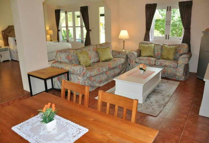 בית מלון כפרי Palazzo Pavone Gallery & Resort