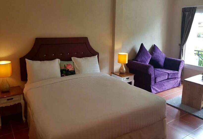 בית מלון כפרי Palazzo Pavone Gallery & Resort