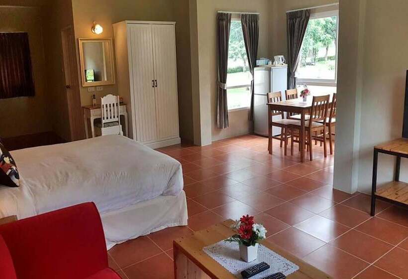 בית מלון כפרי Palazzo Pavone Gallery & Resort