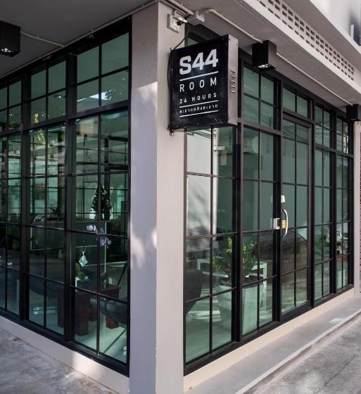 هتل S44room