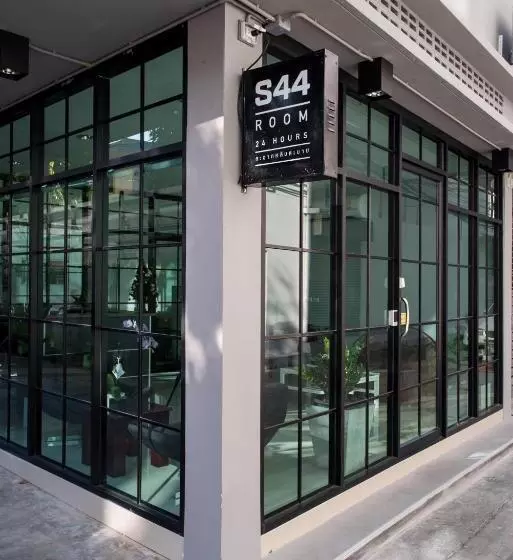 هتل S44room