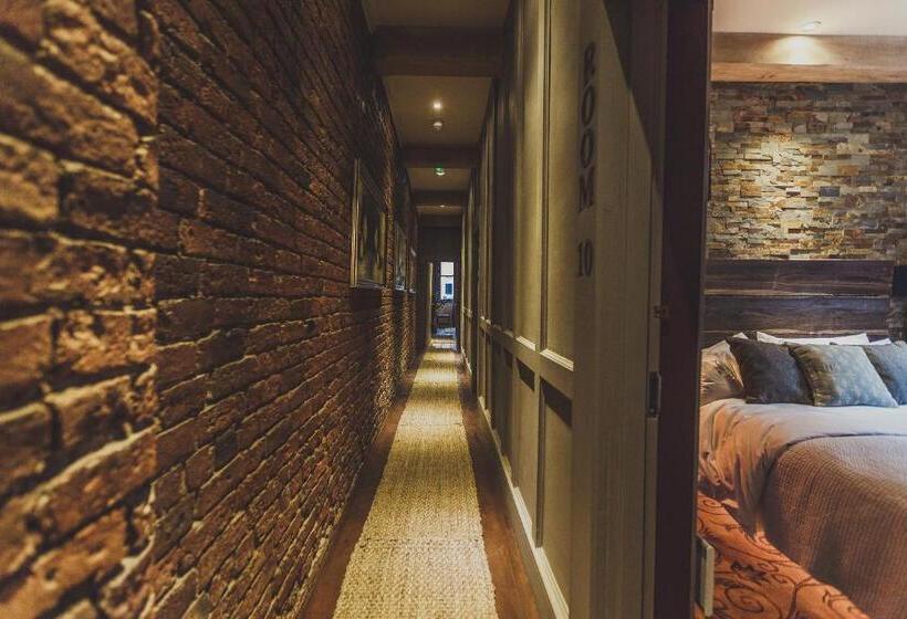 هتل The Cow Hollow