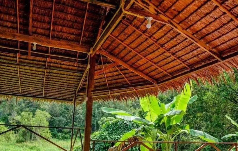 Hotelli Theppahrak Home