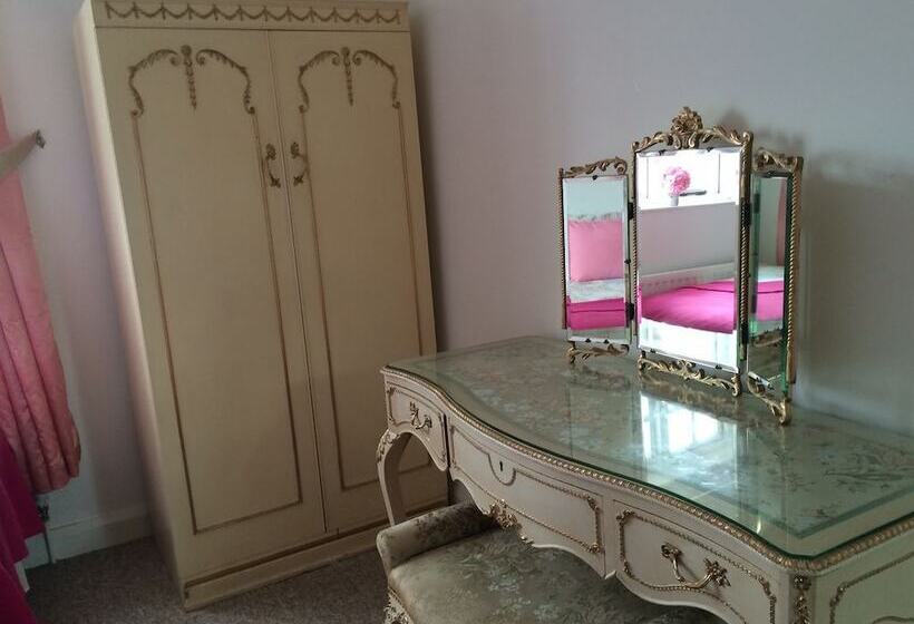 Kingsmills Cottages Cookstown