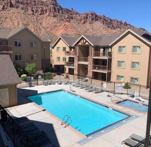 Moab Redcliff Condos