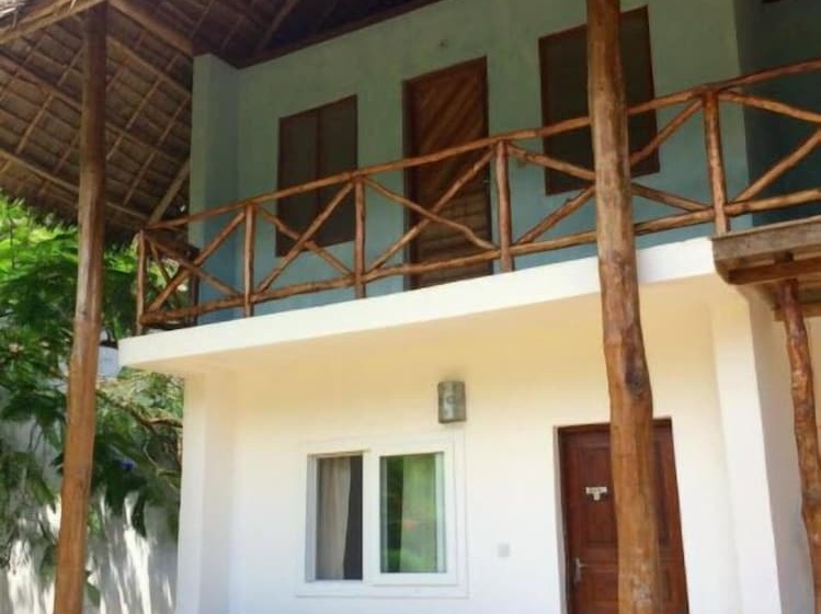 פנסיון Kibanda Lodge And Beach Club