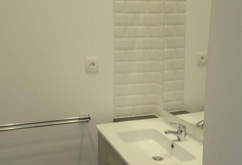 פנסיון Maison Du Chatelain