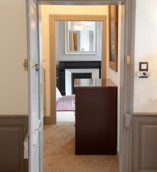 פנסיון Maison Du Chatelain