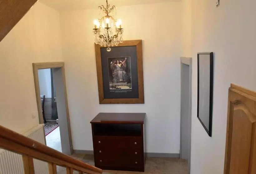 Majatalo Maison Du Chatelain