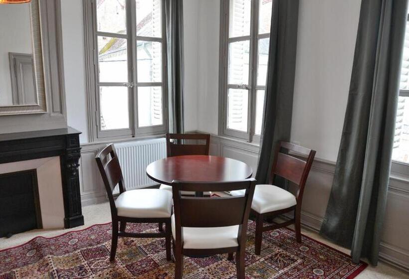 פנסיון Maison Du Chatelain