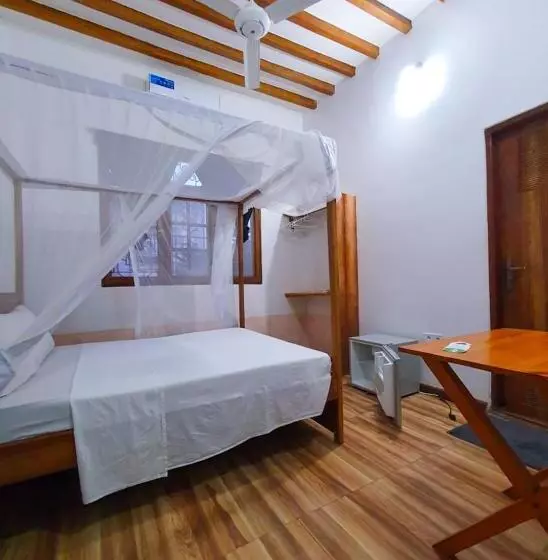 تختخواب و صبحانه Ondo House