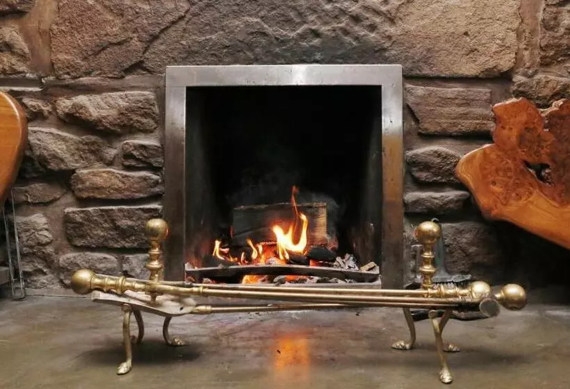 تختخواب و صبحانه The Dunning